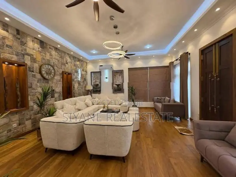 Beautiful Exclusive Luxury Residence for Sale in Battaramulla