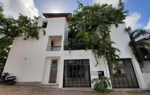 Luxury 3-Storey House for Sale – Nugegoda