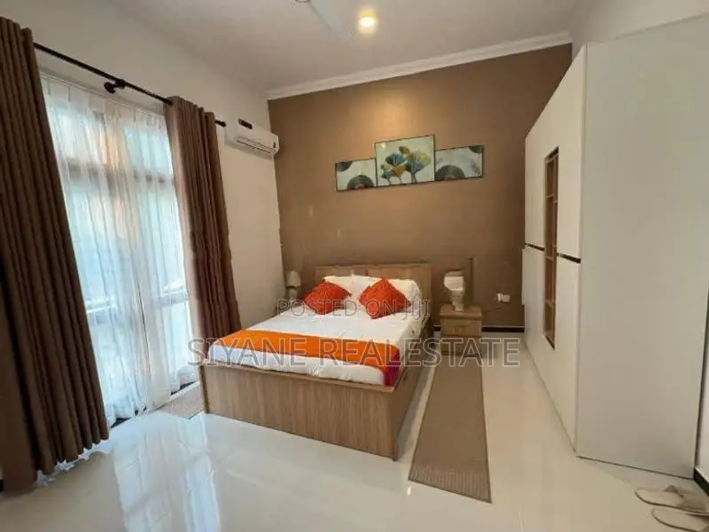 Beautiful Exclusive Luxury Residence for Sale in Battaramulla