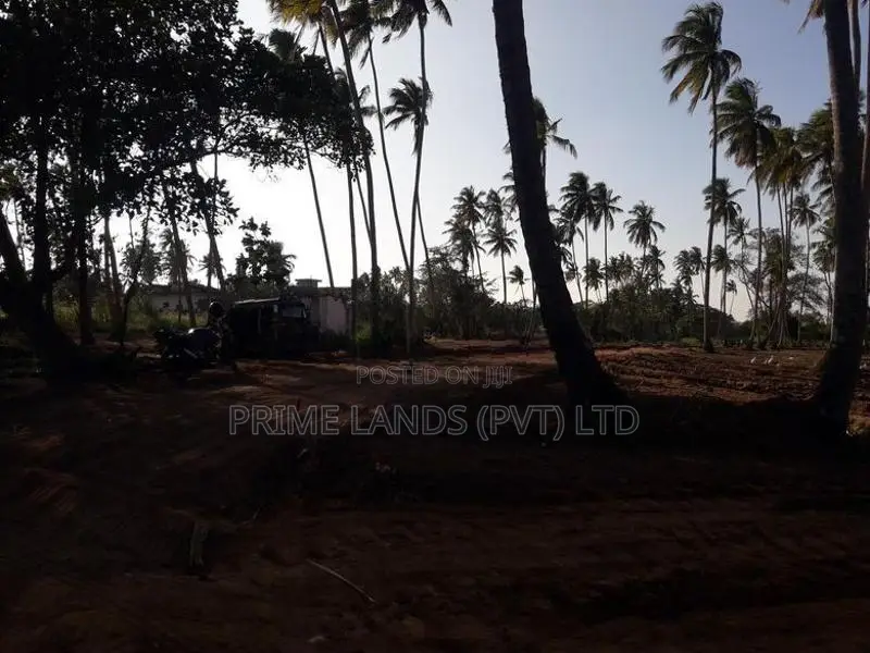 ඇතුගල්පුර පේන මානයේ ඉඩමක් කුරුණෑගල