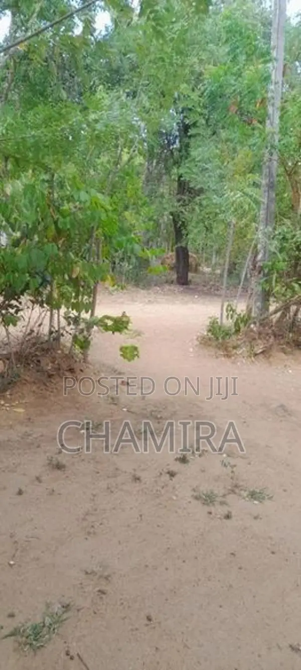 නිවස සහ ඉඩම කන්තලේ