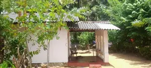 නිවස සහ ඉඩම කන්තලේ
