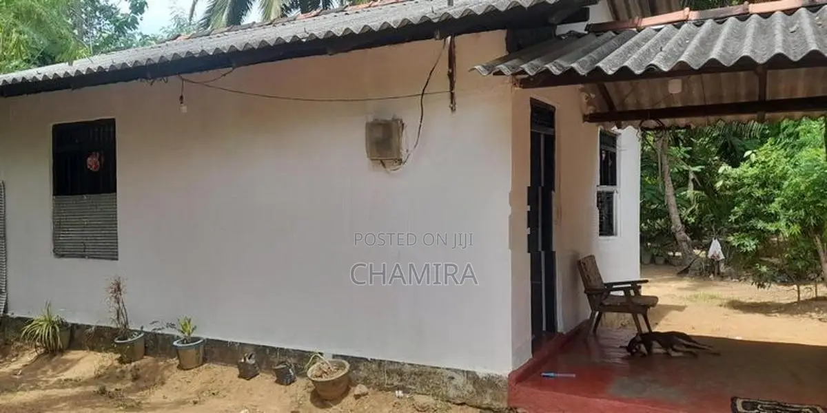 නිවස සහ ඉඩම කන්තලේ