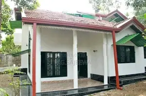 4 Rooms Two Storey house rent in Gampaha, Yakkala Town