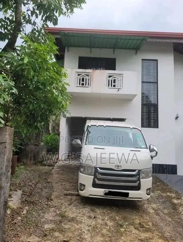 4 Rooms Two Storey house rent in Gampaha, Yakkala Town