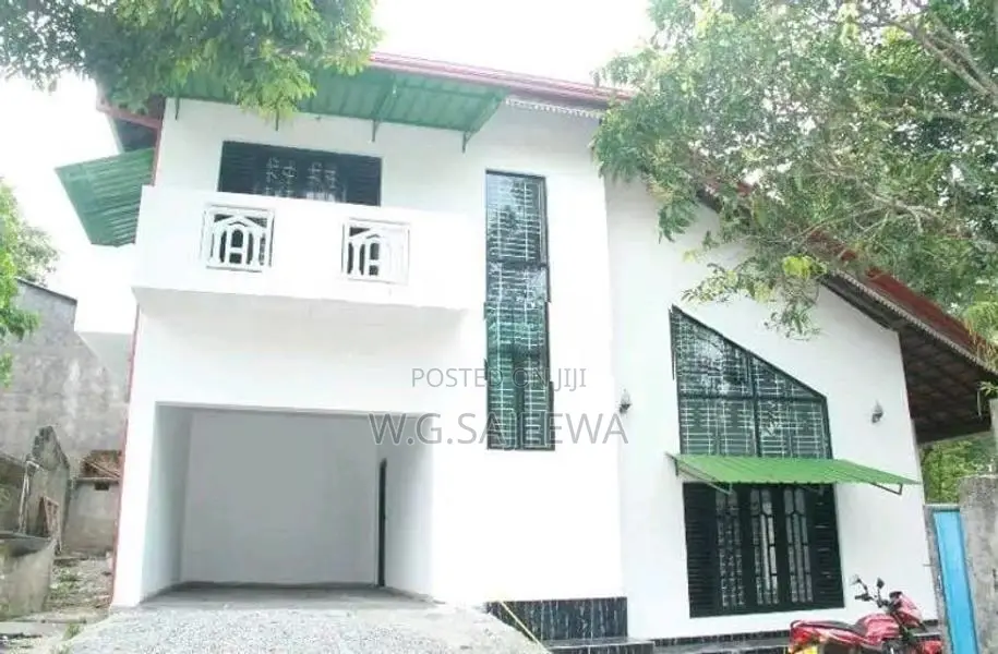 4 Rooms Two Storey house rent in Gampaha, Yakkala Town