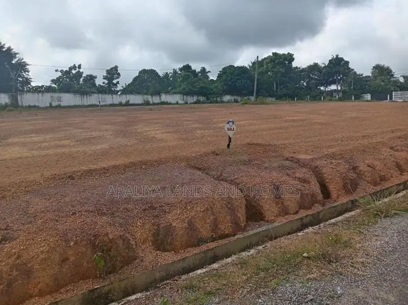 Land for Sale in Close to Kasbewa