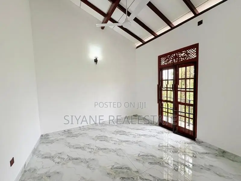 Modern 3-Storied Luxury House for Sale – Piliyandala / Makandana