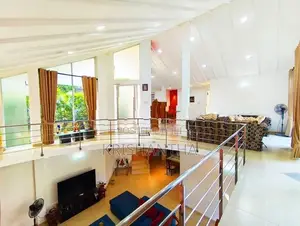 Ragama Town - Lake Front house For Sale