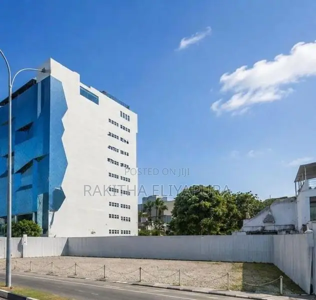Land For Rent Facing Rajagiriya Main Road Kottte