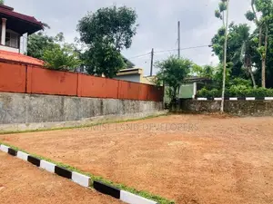 Kottawa Sidddamulla 255 බස් පාරට ලගින් වටිනා බිම් කොටස් N38
