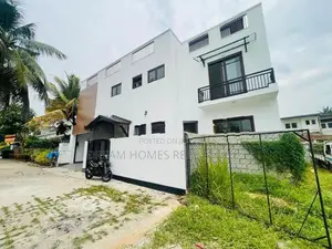 Modern 5 Bedroom House for Sale – Mount Lavinia