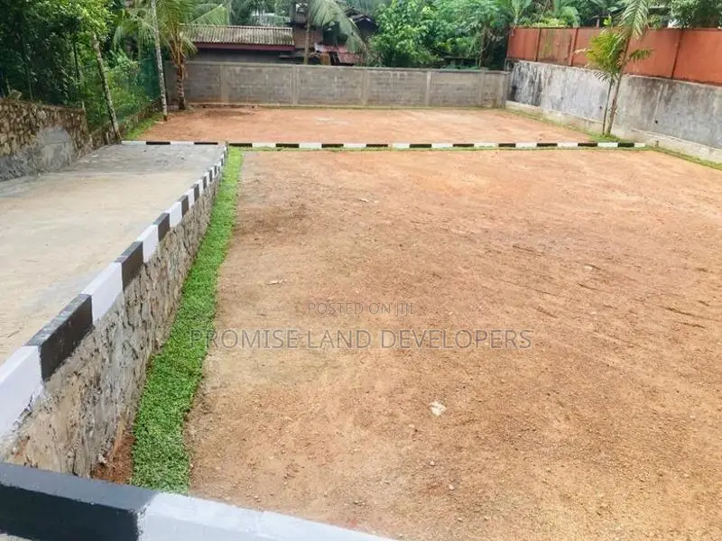 Kottawa Sidddamulla 255 බස් පාරට ලගින් වටිනා බිම් කොටස් N38