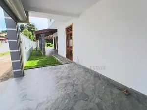 Modern Family House for Sale – Makandana, Piliyandala