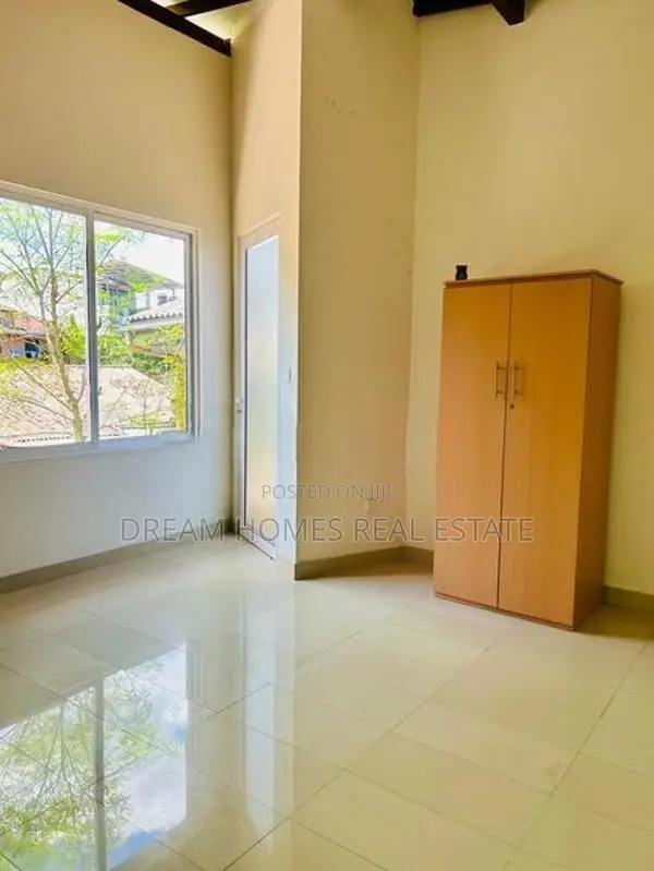 Spacious 5-Bedroom House in Maharagama