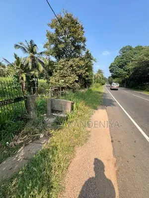 Land for Sale in Alawwa