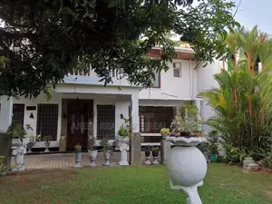 5 Bedroom House for Sale | Torrington Avenue, Colombo 07