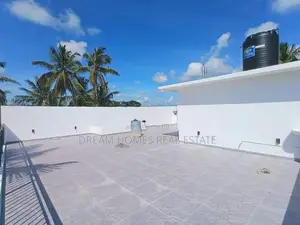 Spacious 2-Storey House with Rooftop for Sale – Piliyandala
