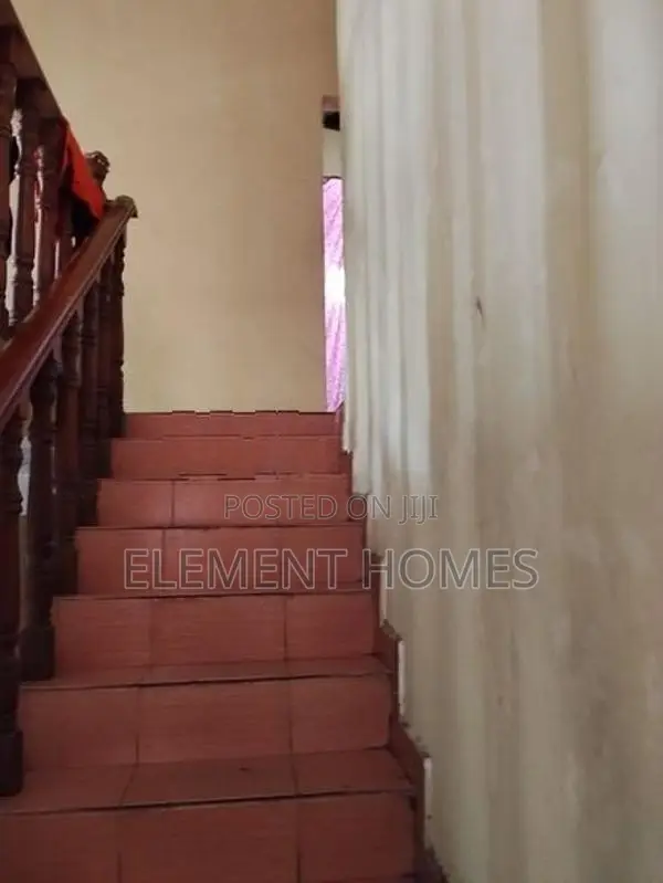 4-Bedroom House for Sale – Battaramulla