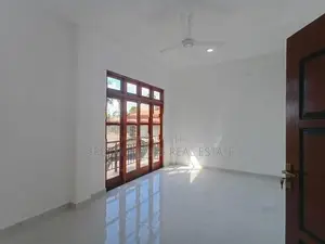 Spacious 2-Storey House with Rooftop for Sale – Piliyandala