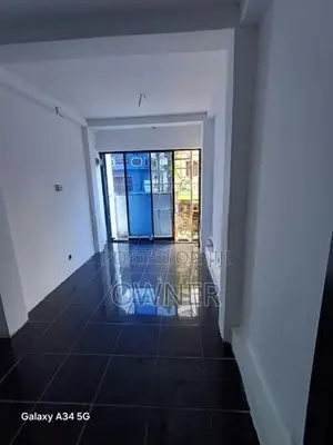 Commercial Building for Sale in Colombo 13
