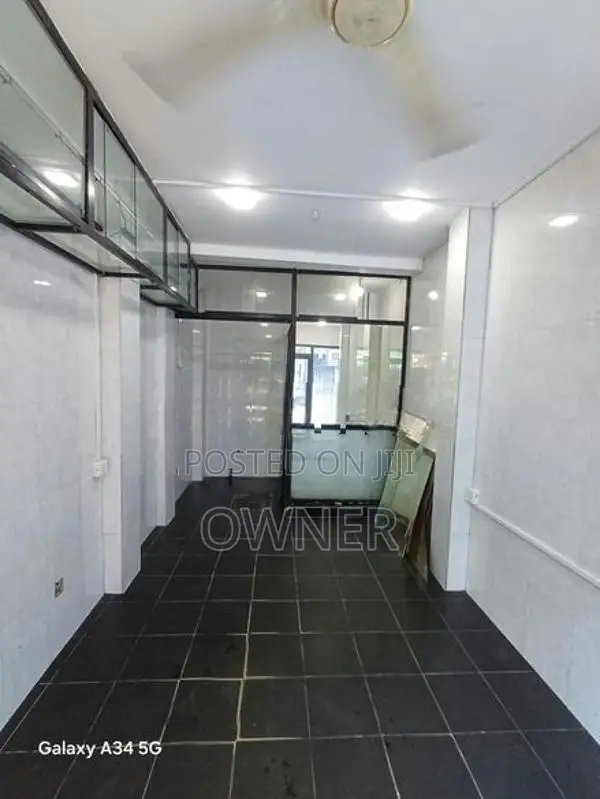 Commercial Building for Rent in Colombo 13