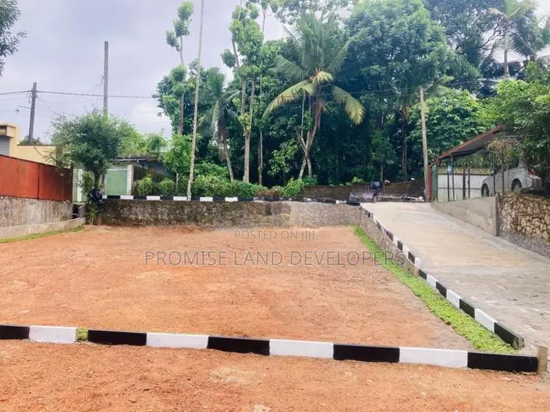 Kottawa Sidddamulla 255 බස් පාරට ලගින් වටිනා බිම් කොටස් N38