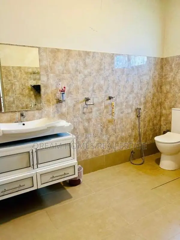 Spacious 5-Bedroom House in Maharagama