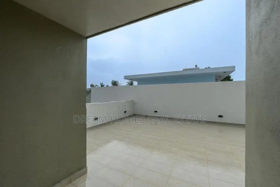 Architect-Designed Luxury Three-Storey House for Sale in Kesbewa