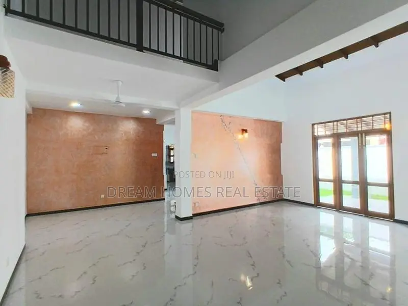 Modern Family House for Sale – Makandana, Piliyandala
