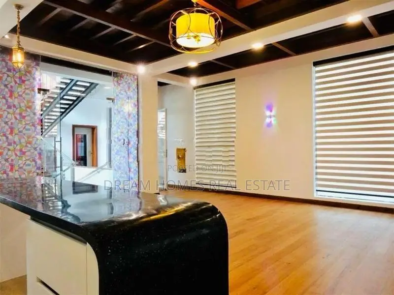 Architectural Designed 4-Story Super Luxury House for Sale in Pelawatt