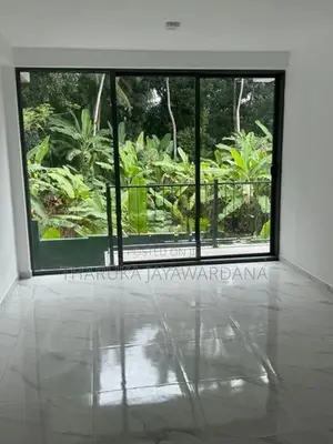 brand new ground floor and upstairs units for rent