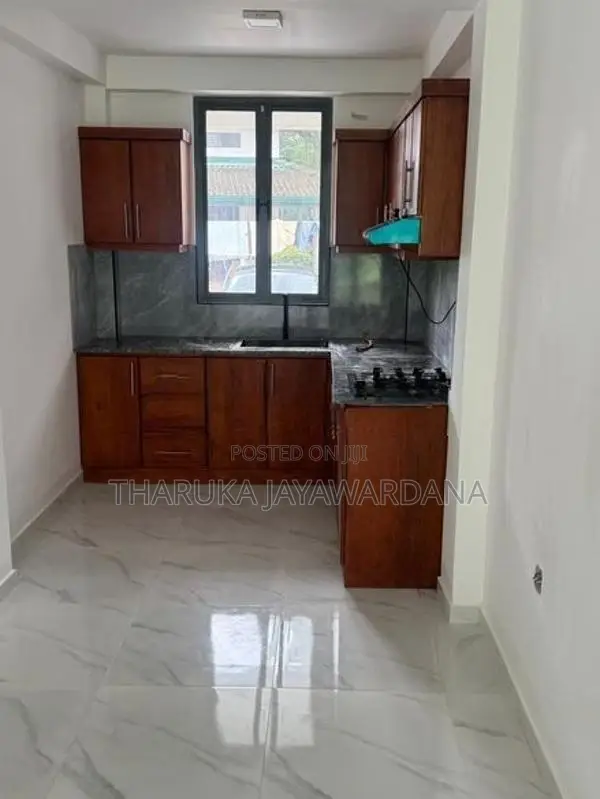 brand new ground floor and upstairs units for rent