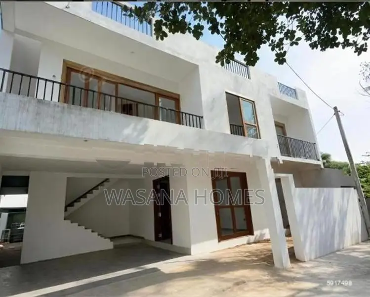 Fantastic House for Sale Borelesgamuwa