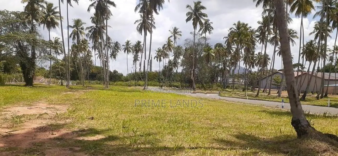 කුරුණෑගලින් නේවාසික බිම් කොටස්