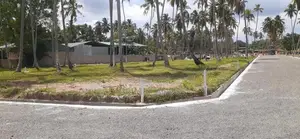 කුරුණෑගලින් නේවාසික බිම් කොටස්