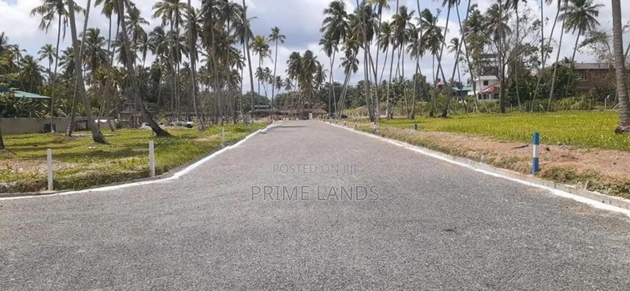 කුරුණෑගලින් නේවාසික බිම් කොටස්