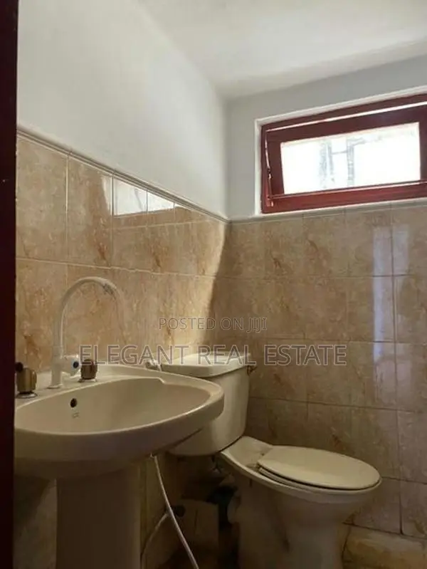 Commercial Property for Rent in Colombo 08 (A5769)