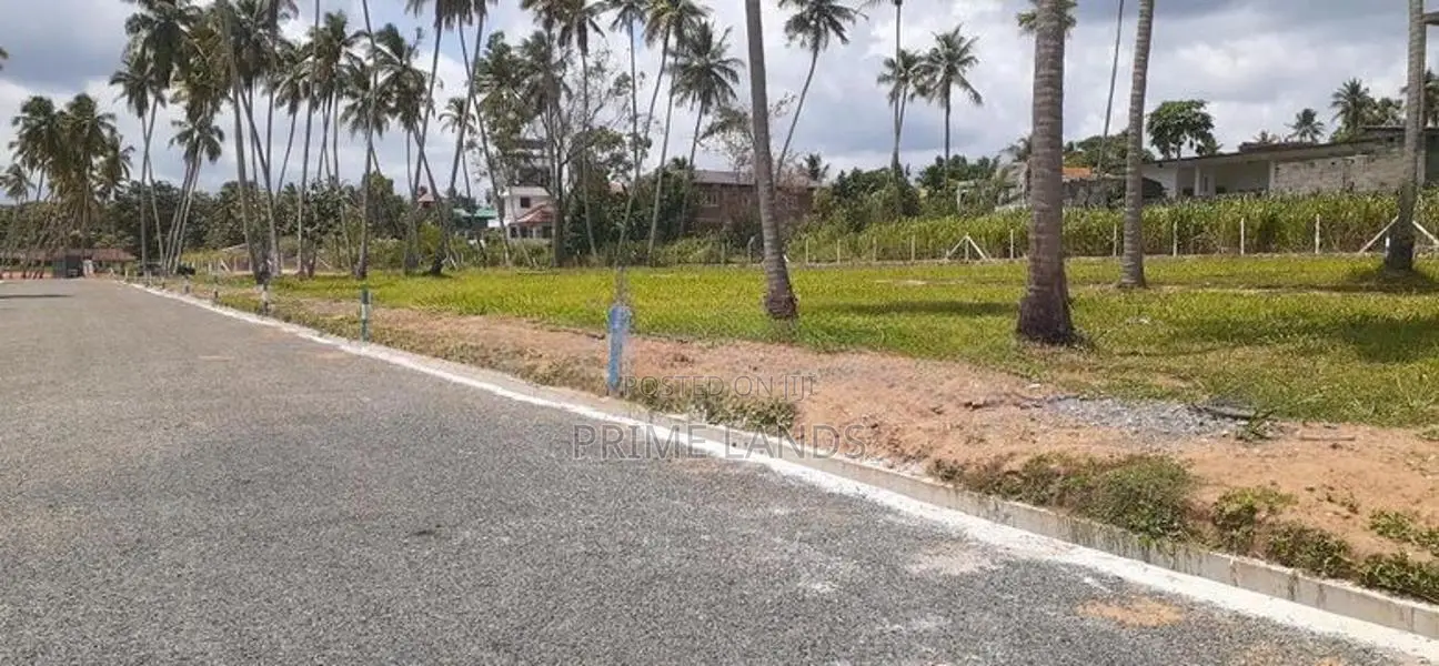කුරුණෑගලින් නේවාසික බිම් කොටස්