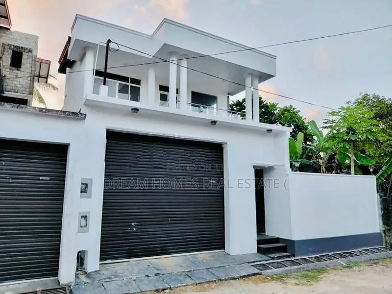 Brand New Luxury House – Palanwatte, Pannipitiya