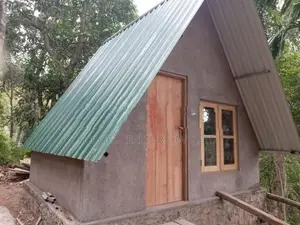 Cabana with Camping Site for Sale – Belihuloya