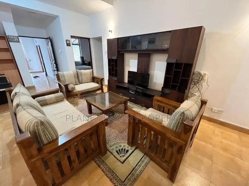 Five Bedrooms Luxury house at Lion city Seeduwa