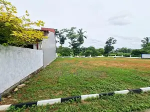 හබරකඩ, කුඹුරු යායකට මුහුණලා පිහිටි ඉඩමක් විකිණීමට. (ID : HBRK005S)