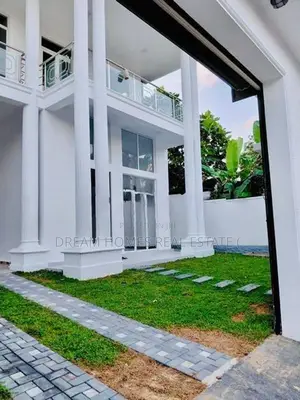 Brand New Luxury House – Palanwatte, Pannipitiya