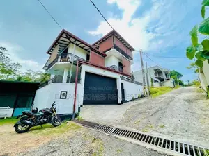 Modern Family Home Near Kottawa