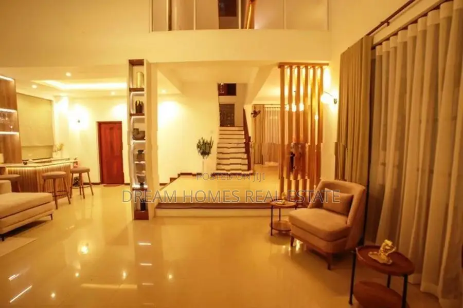 Luxury 4-Bedroom House for Rent – Kottawa