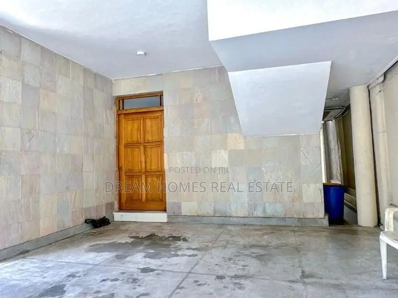 Luxury 6 Bedroom House for Sale in Colombo – Havelock Town