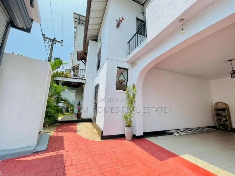 4 Bedroom Family Home for Sale – Gallage Mawatha