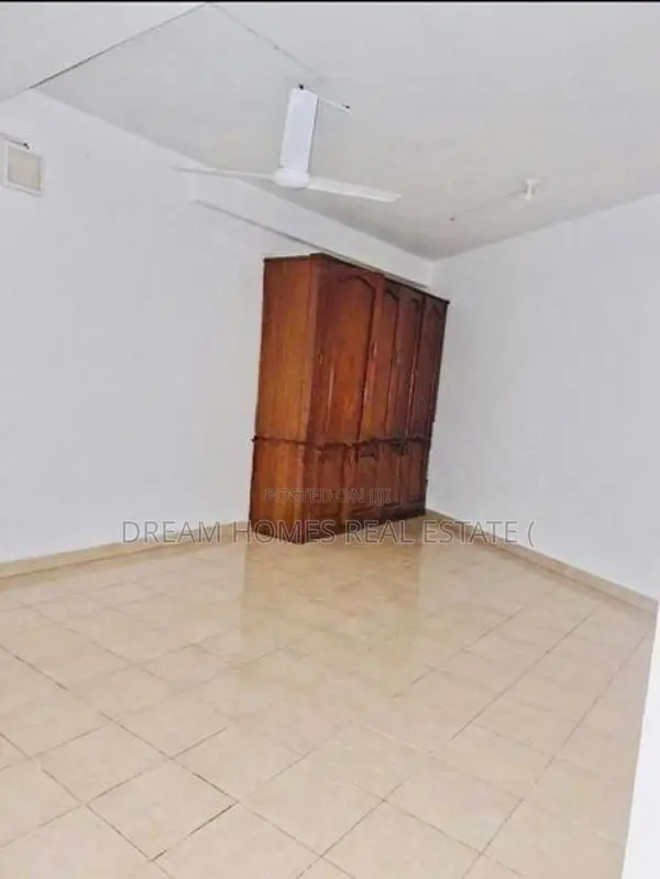 4-Bedroom House for Sale – Mount Lavinia Hotel Road