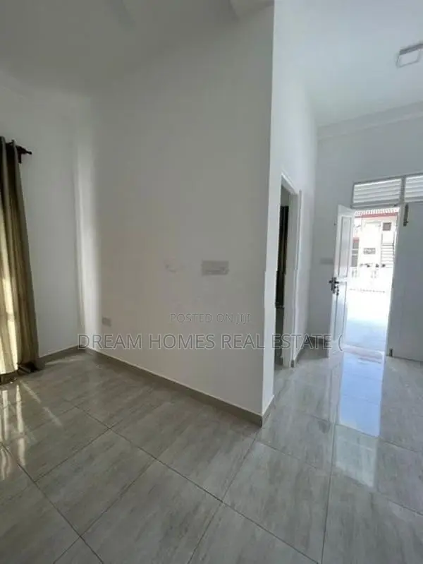 Two Modern House for Sale – Bangalawatta